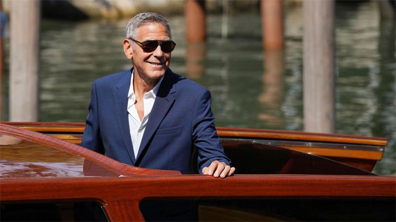George Clooney trifft zur 83. Ausgabe der Filmfestspiele von Venedig ein.