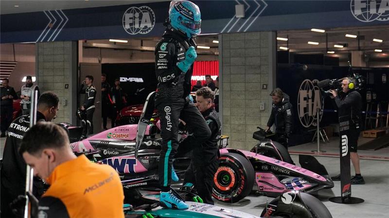 Vorteil Verstappen: In Las-Vegas-Quali schneller als Norris George Russell freute sich über die vierte Pole Position seiner Karriere.
