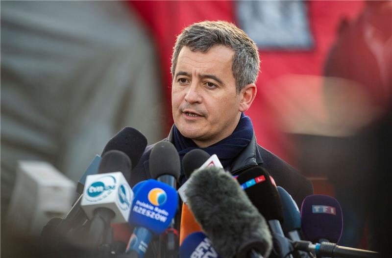Angreifer verletzt sechs Menschen im Pariser Nordbahnhof Gérald Darmanin, Innenminister von Frankreich, dankt den Helfern nach einem Angriff in Paris.