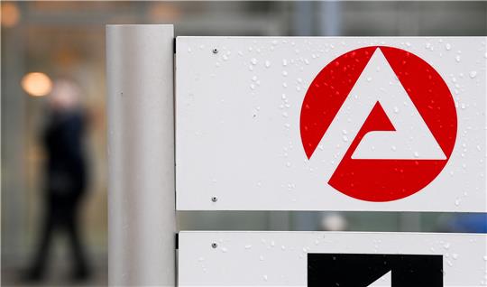 Gerald Witt, Leiter der Arbeitsagentur Braunschweig-Goslar: „Ich erwarte auch aufgrund des hohen Arbeits- und Fachkräftebedarfes keinen Einbruch auf dem Arbeitsmarkt“ Symbolfoto: Hendrik Schmidt/dpa