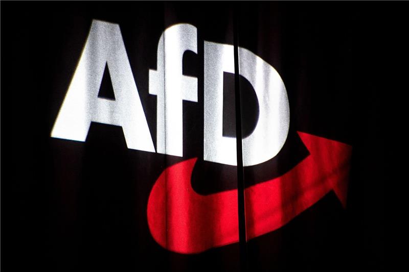 Urteil: AfD zu Recht rechtsextremistischer Verdachtsfall Gericht: Die AfD wird zu Recht als rechtsextremistischer Verdachtsfall eingestuft.
