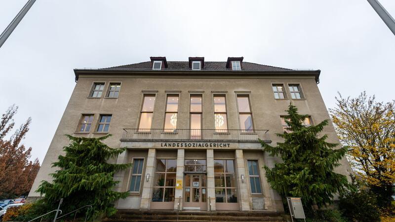 Gericht: Krankenkasse muss keinen Sonnenschutz finanzieren Gericht: Krankenkasse muss keinen Sonnenschutz bezahlen