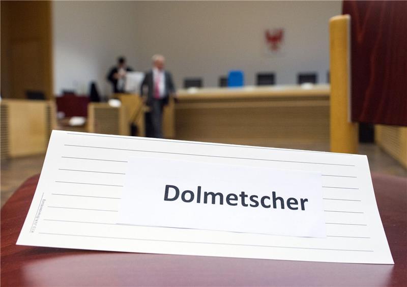 Neue Standards für Gerichtsdolmetscher sind umstritten Gerichtsdolmetscher in Deutschland fürchten schärfere Zugangsbedingungen.