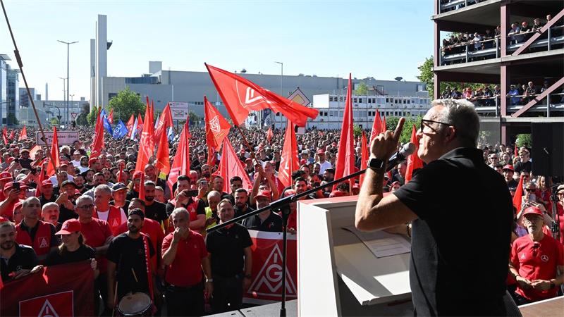 Gesamtbetriebsratschef Ergun Lümali: „Nicht einverstanden.“