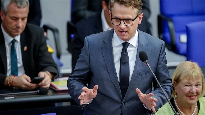 Termingarantie? Koalition ringt um „gesetzlich oder privat“ Gesundheitsminister Carsten Linnemann (CDU) kündigte im September den Entwurf für eine Ärzte-Reform in diesem Jahr an. (Archivfoto)