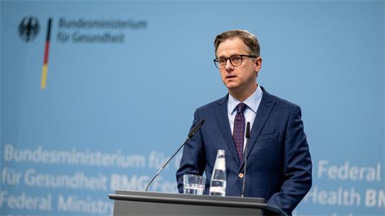 Gesundheitsminister Linnemann möchte Pflegeleistungen künftig mehr steuern.
