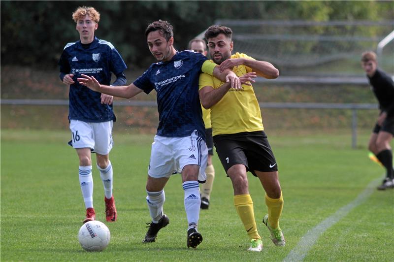 Gibt es diesmal ein Durchkommen? Osman Ibo (re.) und der SV Rammelsberg wollen gegen Üfingen unbedingt punkten. Foto: Gietemann