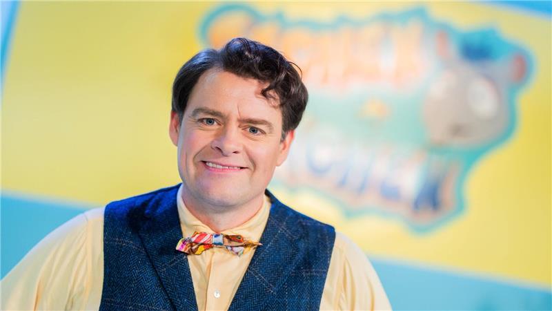 Kölner „Tatort“ hinter den Kulissen einer Kindersendung Giermann spielt den beliebten TV-Moderator Frank Anders, der in Wirklichkeit gar nicht so nett ist wie in seiner Sendung.