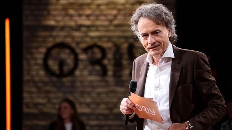 Giovanni di Lorenzo moderiert die Talkshow „3nach9“ seit 35 Jahren und hat bisher keine einzige Sendung verpasst. 