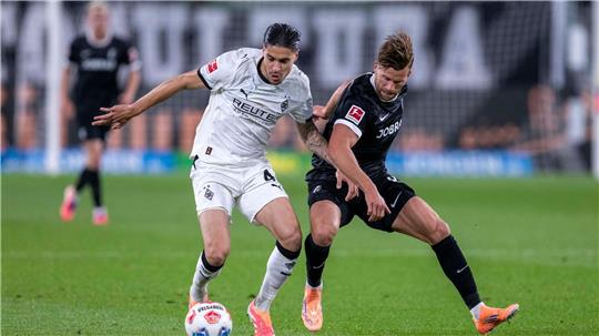 Gladbach und Freiburg lieferten sich packende Zweikämpfe.