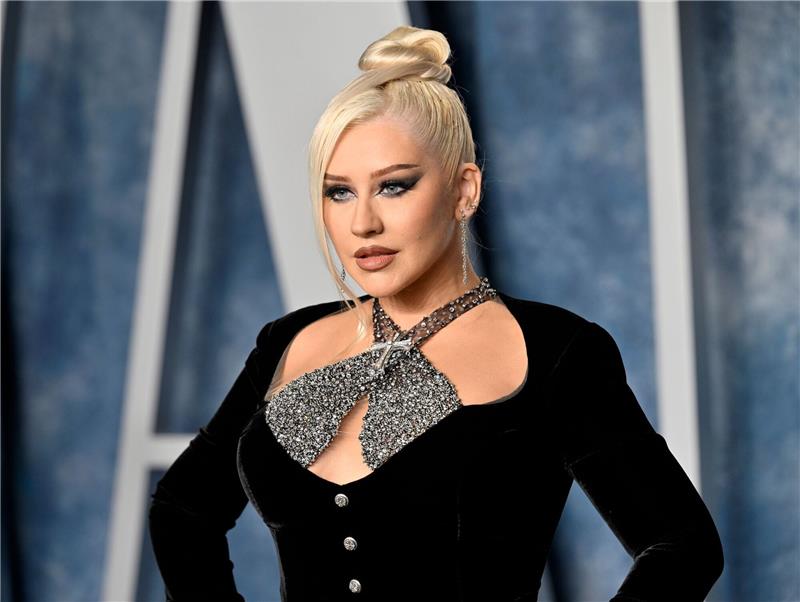 Aguilera über Gewalt als Kind: „Trauma verlässt dich nie” Glamourös auf dem roten Teppich bei den Oscars, verletzlich im Podcast «Call Her Daddy»: Dort spricht Christina Aguilera darüber, wie sehr schmerzhafte Erlebnisse ihrer Kindheit immer noch ihr Leben beeinflussen.