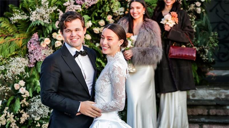 Schach-Star Magnus Carlsen hat geheiratet Glückliches Ehepaar: Magnus Carlsen und Ella Victoria Malone.