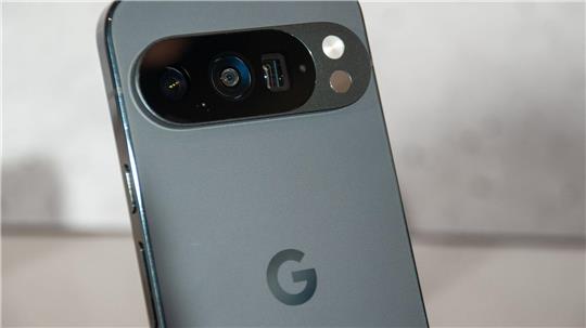 Google gehört zu den sogenannten Gatekeepern („Torwächtern“), die wegen ihrer dominanten Stellung besonderen EU-Wettbewerbsregeln unterliegen. (Symbolbild)
