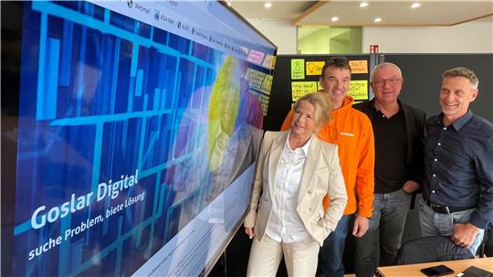 „Goslar Digital“ heißt das neue Projekt im Mach-Mit-Haus: (v.l.) Urte Schwerdtner, Professor Andreas Rausch, Oliver Kasties und Holger Dettmer.