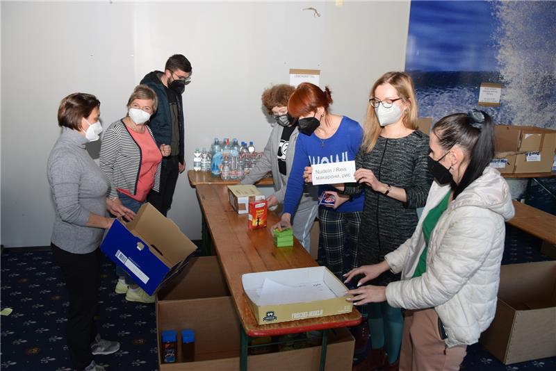 Ziel: Spendengeld wieder flüssig machen „Goslar hilft der Ukraine“: Im Schleeke packen viele Ehrenamtliche an, Hilfslieferungen in die Ukraine werden organisiert. Der Verein soll aus der GZ-Spendenaktion weiter unterstützt werden, doch der DRK-Insolvenzverwalter hat das Konto gesperrt. Foto: Kleine