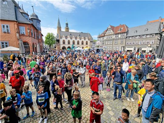 Goslars Innenstadt ist bei Touristen beliebt, der Landkreis verliert aber seit vielen Jahren Einwohner. Voriges Jahr gab es offenbar einen leichten Anstieg durch den Zuzug Geflüchteter. Für die Zukunft werden weitere Verluste prognostiziert. Archivfoto: Sowa