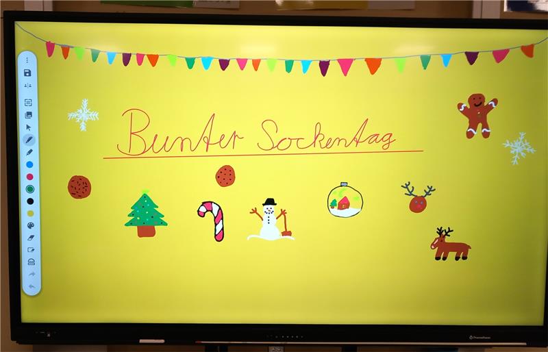 Langelsheim: Eine Million Euro für Digitalisierung an Grundschulen Grafikdesign: Die Lautenthaler Grundschüler experimentieren mit der neuen Technik. Foto: Neddermeier