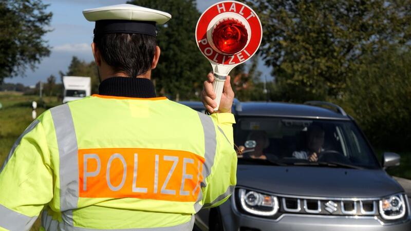 Deutschland weitet Kontrollen an Grenzen aus Grenzkontrollen sind nicht flächendeckend.