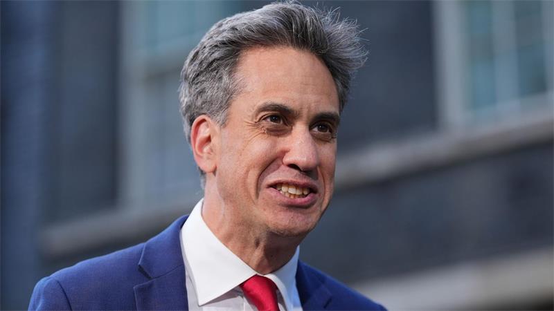 Berichte: London sanktioniert Siedlungen im Westjordanland Großbritanniens Außenminister Ed Miliband will Berichten zufolge Sanktionen gegen Waren aus Siedlungen im Westjordanland verkünden. (Archivfoto)