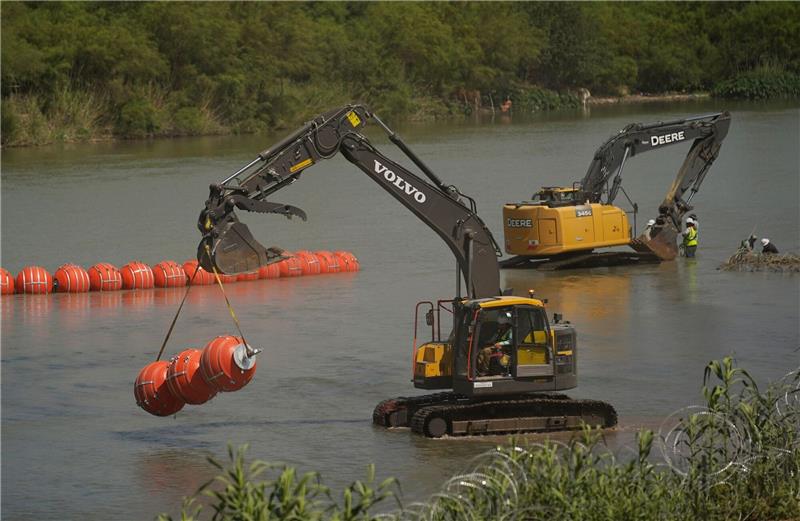 Schwimmende Barriere an Grenze: US-Regierung verklagt Texas Große Bojen im Fluss Rio Grande sollen Migranten daran hindern, von Mexiko nach Texas zu gelangen.