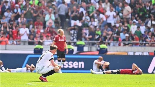 Große Enttäuschung nach dem Schlusspfiff in Hannover.