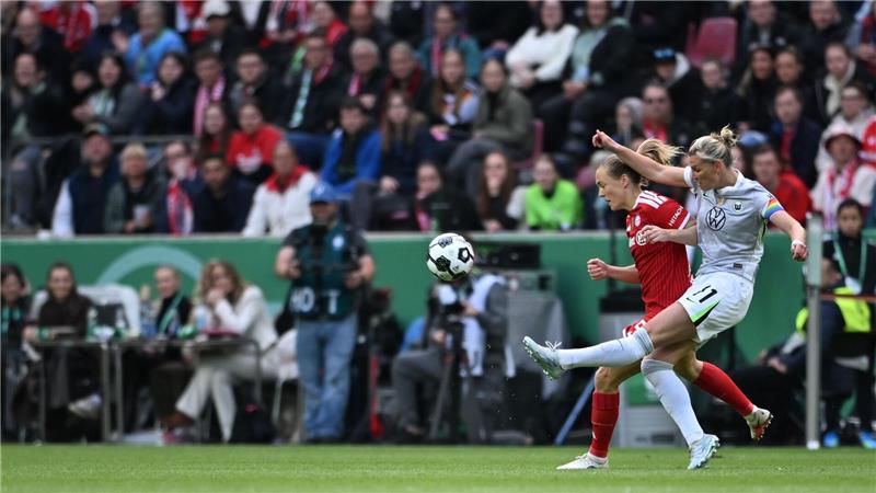 Große Kulisse: Das Kölner Stadion war so voll wie noch nie in einem Pokalfinale.