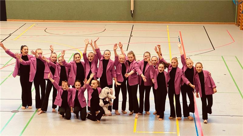 Großer Jubel herrscht bei den J.E.T.-Mios des MTV Goslar, die beim zweiten Turnier der Kinderverbandsliga das große Finale erreichen und Platz vier belegen.