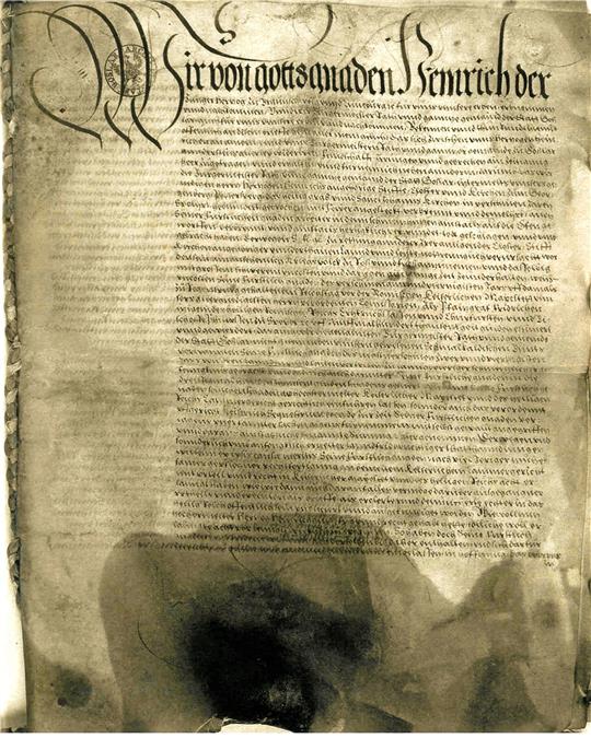 Großes Bild: Der Riechenberger Vertrag vom 13. Juni 1552. Rundes Bild: Herzog Heinrich der Jüngere.  Fotos: Hartmann/GZ-Archiv