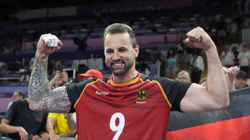 „Opa“ Grozer geht voran: Volleyballer im Viertelfinale Grozer ging auch gegen Argentinien voran.