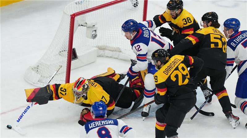 Grubauer-Vertreter Maximilian Franzreb konnte die Niederlage auch nicht verhindern