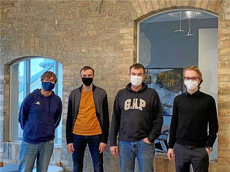 Mit App gegen den Elektroschrott Gründungsteam von Sense4Future (v.l.): Sebsatian Lawrenz, Robert Werner, Prof. Andreas Rausch, Hauke Hemmerling. Foto: Privat