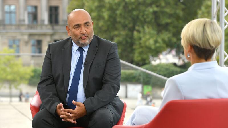 Angriff statt Defensive: Grüne schalten in Wahlkampf-Modus Grünen-Chef Omid Nouripour spricht von einer „Übergangskoalition“. (Archivbild)