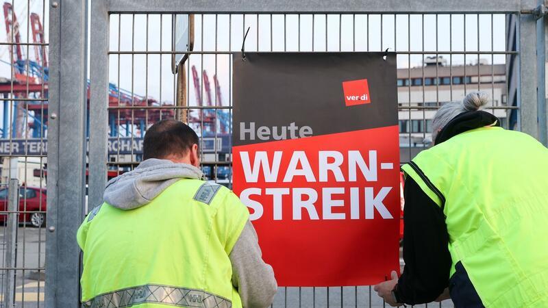 Streiks: Deutschland international nur im unteren Mittelfeld Grund für die vielen Streiks sind die hohe Inflation und die dadurch verursachten Reallohnverluste der Beschäftigten.