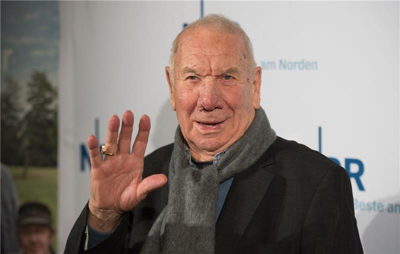Schauspieler Günter Kütemeyer mit 94 Jahren gestorben Günter Kütemeyer bei einer Präsentation von neuen Folgen der«Büttenwarder»-Serie in Hamburg.