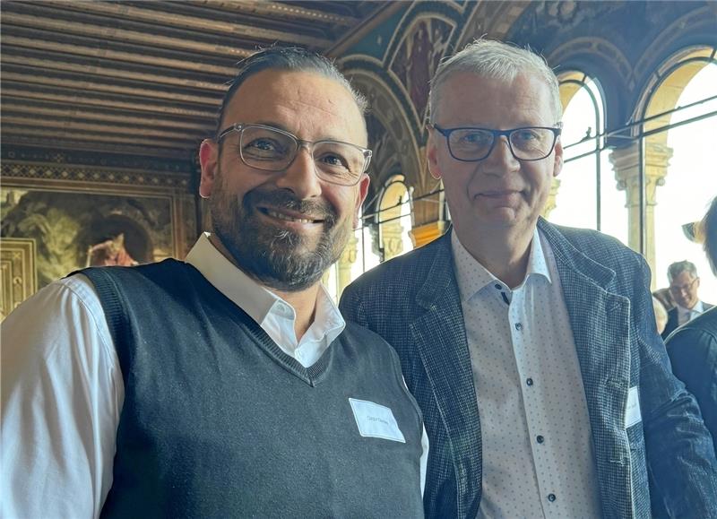 Günther Jauch mit SPD-Ratsherr Özgür Göktay in der Kaiserpfalz. Foto: Privat