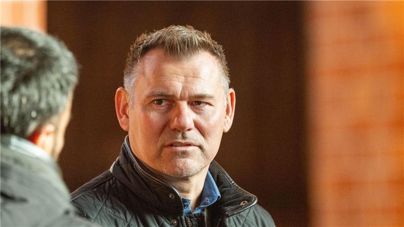 Kein Verdächtiger im Fall Fabian: Druck auf Ermittler wächst Güstrows Bürgermeister Sascha Zimmermann hofft auf ein rasches Ermittlungsergebnis im Fall Fabian. Die Stimmung sei angespannt, sagt er.