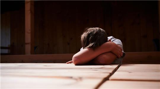 Gut ein Drittel (36,9 Prozent) der Befragten stimmte in einer Umfrage aus diesem Jahr der Aussage „Ein Klaps auf den Hintern hat noch keinem Kind geschadet“ zu. (Symbolbild) 
