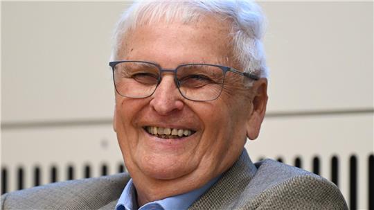 Gut gelaunt vor Gericht: Theo Zwanziger