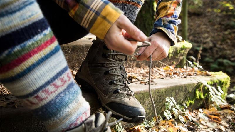 Gute Schuhe sind beim Bergwandern am wichtigsten.