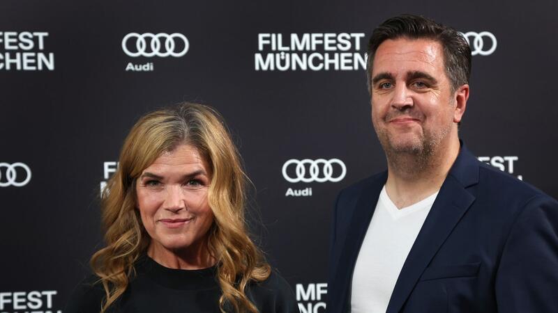 Haben zusammen die Serie „Perfekt verpasst“ gedreht: Anke Engelke und Bastian Pastewka.