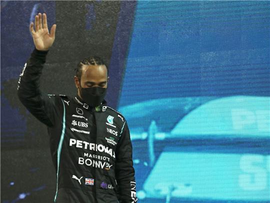 Hadert noch immer mit dem umstrittenen Finale in Abu Dhabi: Lewis Hamilton.