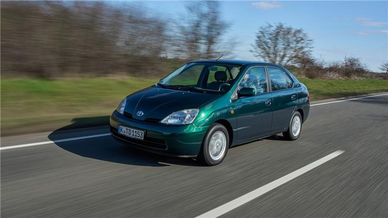 Hässliches Entlein und Elektro-Pionier: Ob man das Design des Toyota Prius nun mag, bleibt Geschmacksache. Seine Vorreiterrolle in Sachen Elektromobilität ist aber unbestritten. (Archivbild)