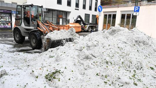 Hagel im Hochsommer - wie ist das möglich? (Archivbild)
