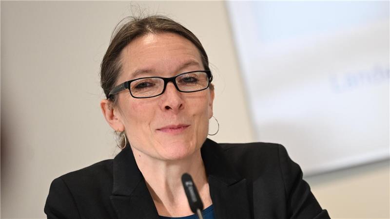 Hamburgs Bildungssenatorin Bekeris sagt, man habe weitere Länder als Partner gesucht – vergeblich.