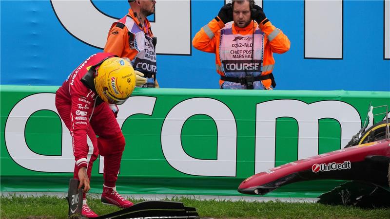 Trotz Vettels Rat: Hamilton frustriert und einsilbig Hamilton leistete sich auch ungewohnt viele Fehler.