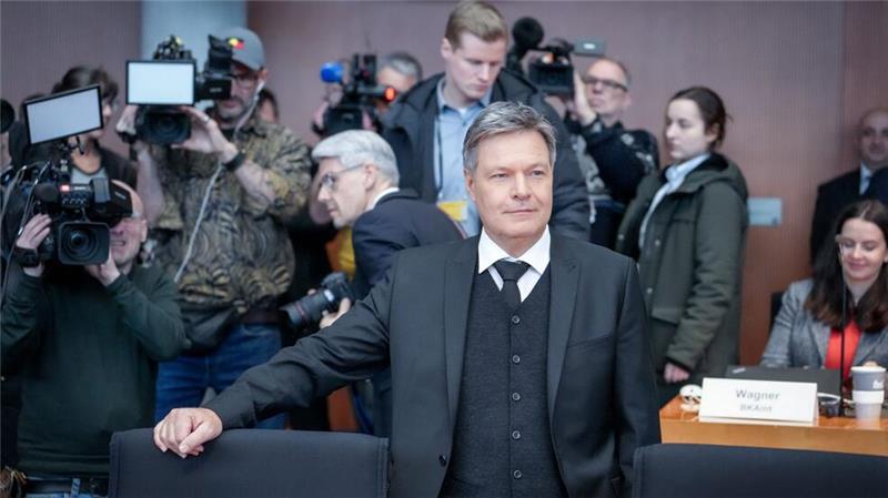 Habeck weist Täuschungsvorwurf beim Atomausstieg zurück Haneck im Untersuchungsausschuss zum Atomausstieg.