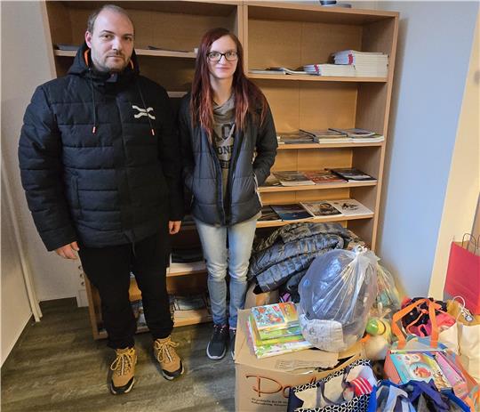 Hanna Popovic, ihre drei Kinder, und ihr Lebensgefährte Thomas Ebelt haben bei einem Wohnungsbrand ihren gesamten Besitz verloren. Die Familie erhält Spenden und muss sich ein neues Leben aufbauen.