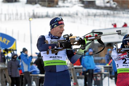 Hans Köllner aus Clausthal-Zellerfeld und seine Teamkollegen bleiben in der Staffel ohne einen Schießfehler. Foto: Deubert