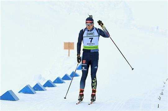 Hans Köllner, hier beim IBU-Junior-Cup in Ridnaun, hat allen Grund zum Jubeln. Mit der deutschen Mixed-Staffel holt der Biathlet des WSV Clausthal-Zellerfeld bei der WM in Kasachstan die Goldmedaille. Foto: Deubert