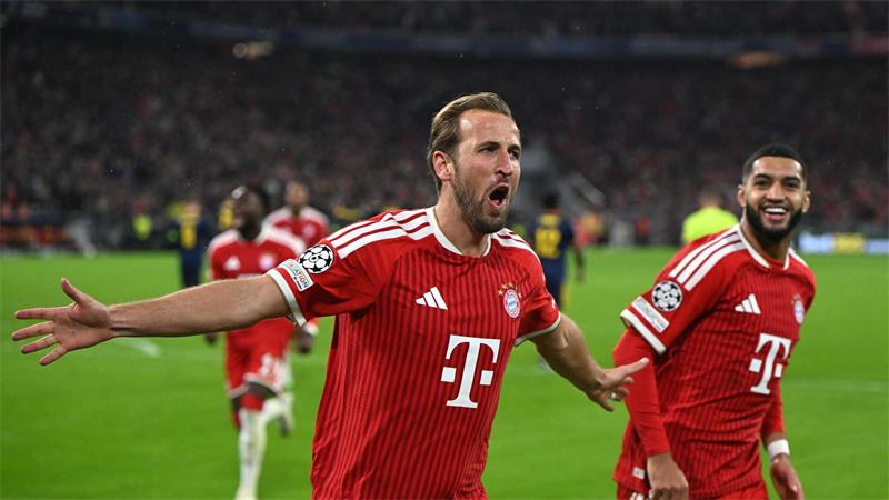 Bayern verpassen trotz Kane-Elfer großen Sieg gegen Arsenal Harry Kane lässt den FC Bayern über das 2:1 jubeln.